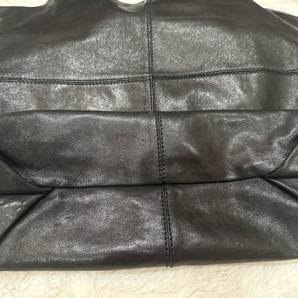 Givenchy “George V” leather bag - Picture 6 of 15